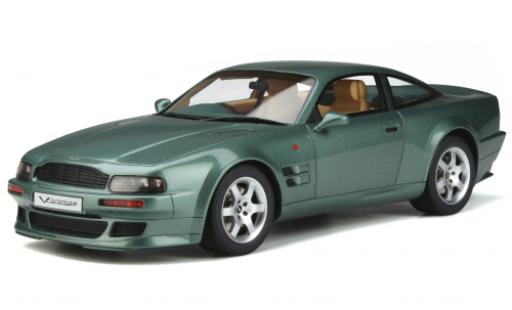 Modelauto Aston Martin V8 vantage groen 1/18 GT Spirit