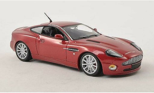 Aston Martin Vanquish s 1/43 Minichamps rood met Figur 2004 modelauto