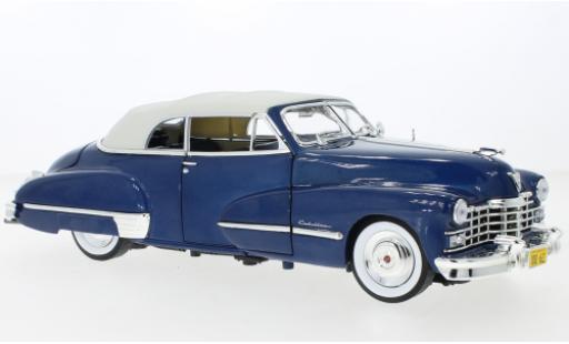 Modelauto Cadillac Series 62 Convertible Cabriolet 1947 1/18 Auto World
