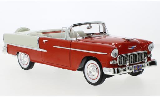 Modelauto Chevrolet Bel Air Convertible Cabriolet oranje/beige 1955 1/18 Auto World