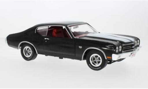 Modelauto Chevrolet Chevelle SS zwart/wit 1970 1/18 Auto World