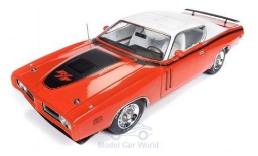 Modelauto Dodge Charger R/T Hardtop oranje/wit 1971 1/18 Auto World