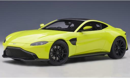 Modelauto Aston Martin Vantage coupe geel/carbon RHD 2019 1/18 AUTOart