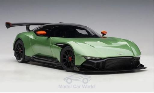 Modelauto Aston Martin Vulcan track metallic groen/carbon 2015 1/18 AUTOart
