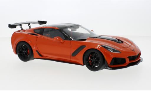 Modelauto Chevrolet Corvette ZR1 (C7) oranje 2019 1/18 AUTOart