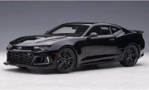 Modelauto Chevrolet Camaro ZL1 zwart/carbon 2017 1/18 AUTOart