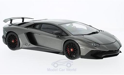 Modelauto Lamborghini Aventador SV LP750-4 mat-grijs 2015 1/18 AUTOart