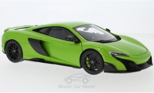 Modelauto McLaren 675 Base LT groen 2016 1/18 AUTOart