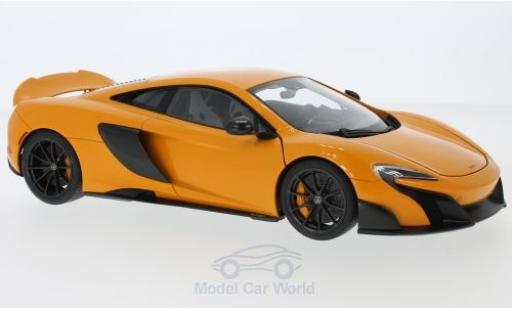 Modelauto McLaren 675 Base LT oranje 2016 1/18 AUTOart