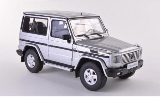 Modelauto Mercedes G4 Base 500 (W461) SWB grijs 1998 1/18 AUTOart