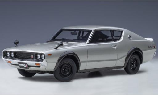 Modelauto Nissan Skyline 2000 GT-R (KPGC110) grijs RHD 1973 1/18 AUTOart