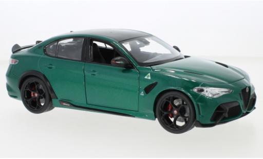 Modelauto Alfa Romeo Giulia veloce GTA metallic groen 2020 1/18 Burago