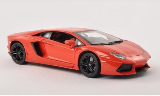 Modelauto Lamborghini Aventador LP 700-4 Bburago LP700-4 metallic oranje 2011 1/18 Burago
