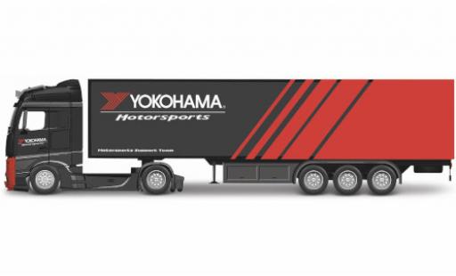 Modelauto Mercedes Actros Gigaspace zwart/rood Yokohama Motorsports Koffersattelzug Motorsports Support Team 1/43 Burago