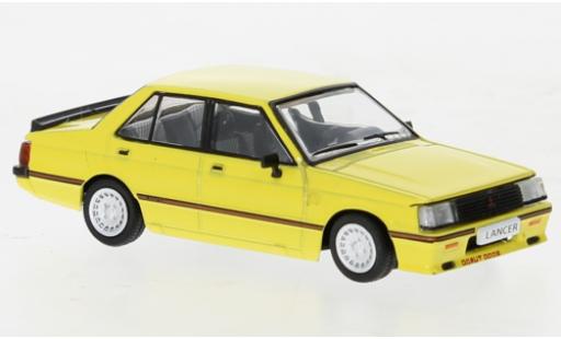 Modelauto Mitsubishi Lancer 2000 Turbo EX2000 geel 1/64 BM Creations