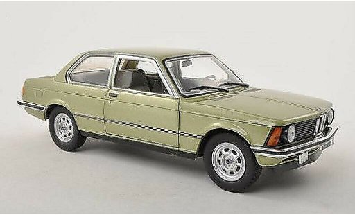 Bmw 318 coupe 1/24 WhiteBox E21 i (E21) groen 1981 modelauto