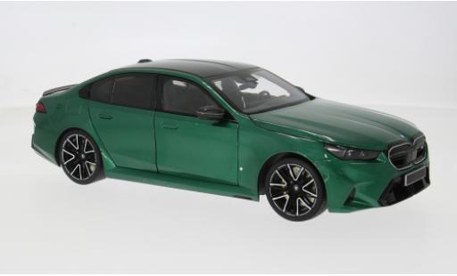 Modelauto Bmw M5 berline (G90) groen 2024 1/18 Minichamps