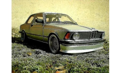 Bmw 323 tuning 1/18 Autoart e21 swap moteur bmw 653m german look 1977 modelauto