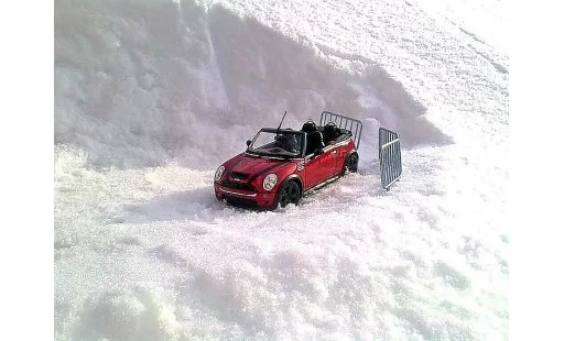 Mini Cabriolet S 1/18 Burago rood modelauto