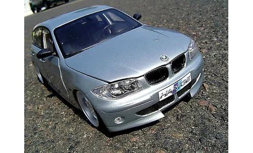 Bmw 120 E87 1/18 Kyosho i hartge modelauto