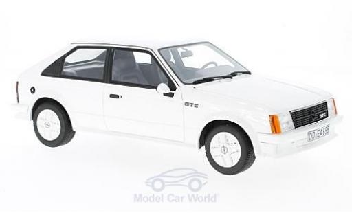 Modelauto Opel Kadett D GT/E D GTE wit 1983 1/18 BoS Models