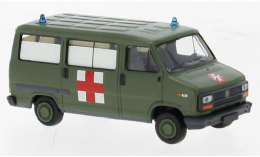 Modelauto Fiat Ducato Ambulance bus Milit&Atilde;&curren;rambulanz 1982 1/87 Brekina