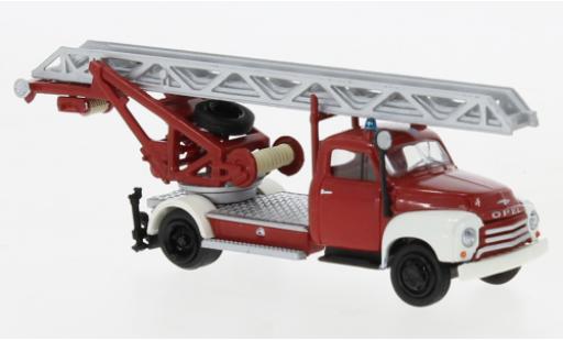 Modelauto Opel Blitz Base DL 18 rood/wit 1952 1/87 Brekina