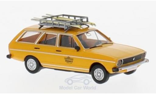 Modelauto Volkswagen Passat Base Variant V&Atilde;&para;lkl Testski-Team 1/87 Brekina
