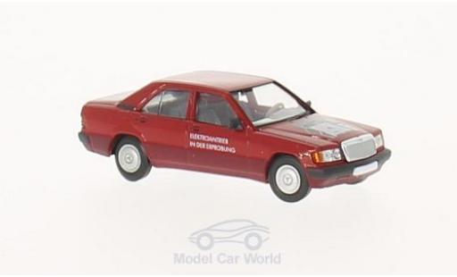 Modelauto Mercedes 190 Base (W201) rood Elektroantrieb 1/87 Brekina