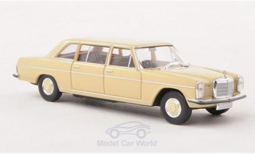 Modelauto Mercedes 220 Base D lang (W115) beige Strich-Acht 1/87 Brekina