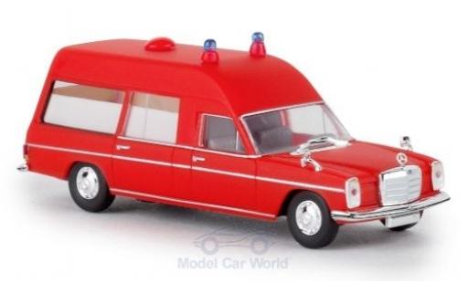 Modelauto Mercedes /8 Base KTW rood 1970 1/87 Brekina