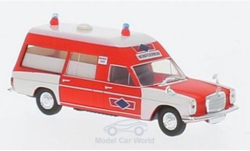 Modelauto Mercedes /8 Base KTW Werkbrandweer Phoenix 1/87 Brekina