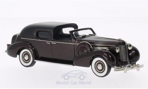 Modelauto Buick Limited Town Car by Derham metallic bruin/zwart 1938 1/43 Brooklin