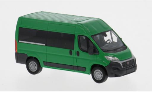 Modelauto Fiat Ducato Bus groen 2014 1/87 Busch
