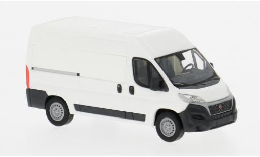 Modelauto Fiat Ducato Bus bestelwagen wit 2014 1/87 Busch