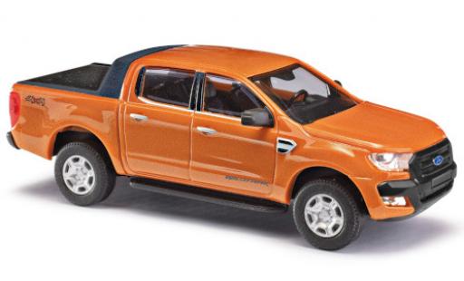 Modelauto Ford Ranger Wildtrak DoKa metallic oranje 2016 1/87 Busch