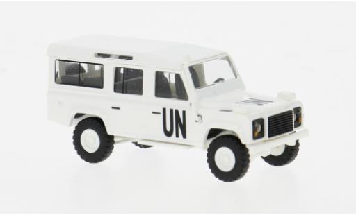 Modelauto Land Rover Defender 110 1983 UN 1/87 Busch