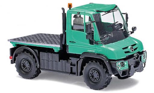 Modelauto Mercedes Unimog 406-425 U430 groen 2013 avec flacher plateforme 1/87 Busch