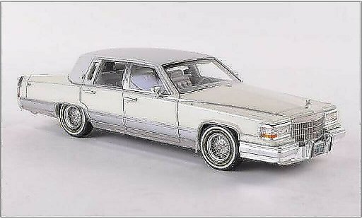 Cadillac Brougham Sedan 1/43 GLM beige/mat-wit 1991 modelauto