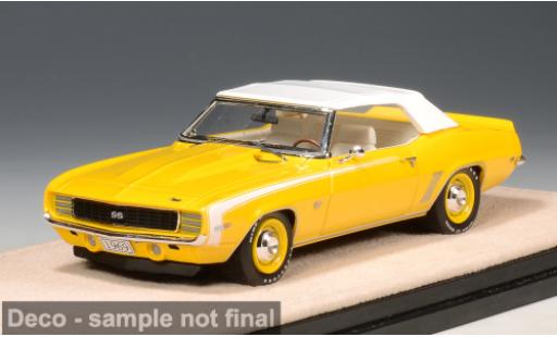 Modelauto Chevrolet Camaro RS /SS geel/wit 1969 1/43 Stamp Models