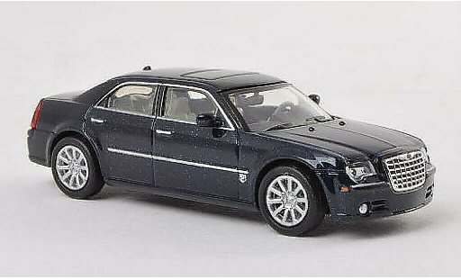 Chrysler 300C SRT8 1/87 Ricko blauw modelauto
