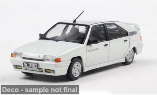 Modelauto Citroen BX sport wit 1985 1/43 Solido