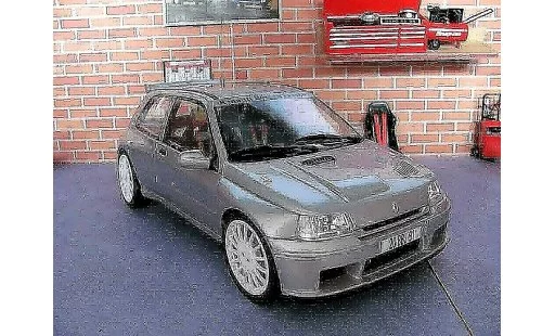 Renault Clio Maxi 1/18 Ottomobile plain body jantes oz 19 pouces modelauto