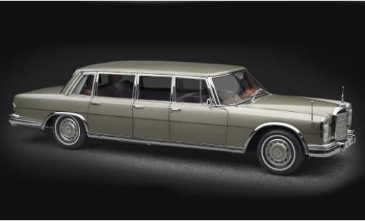 Modelauto Mercedes 600 Pullman (W100) gold avec toit ouvrant 1/18 CMC
