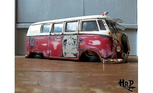 Volkswagen Combi Base 1/18 Solido hoodride modelauto