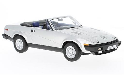 Modelauto Triumph TR7 1980 DHC d RHD 1/18 Cult Scale Models