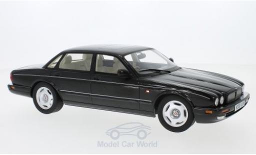 Modelauto Jaguar XJR X300 R () metallic zwart RHD 1995 1/18 Cult Scale Models