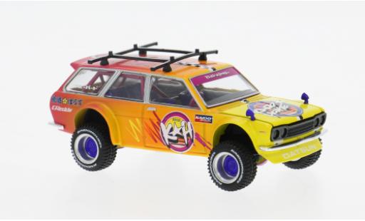 Modelauto Datsun 510 Wagon 4x4 Kaido Islands V1 oranje/paars 1969 1/64 Mini GT