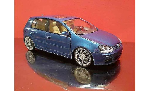 Volkswagen Golf GTI 1/18 Burago rs5 modelauto