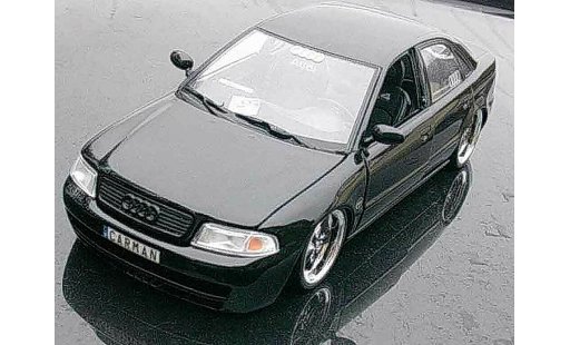 Audi A4 berline 1/18 Ut Models s4 zwart modelauto